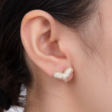 Load image into Gallery viewer, 18K Gold Filled Micro Paved CZ Heart Stud Earrings | AI348
