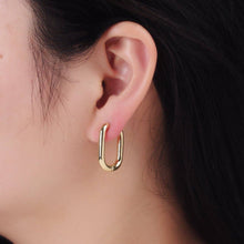 Load image into Gallery viewer, 14K Gold Filled 25mm Minimalist Oblong Hoop Earring
