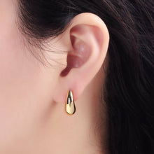 Load image into Gallery viewer, 24K Gold Filled 20mm Chubby Teardrop Hoop Earrings
